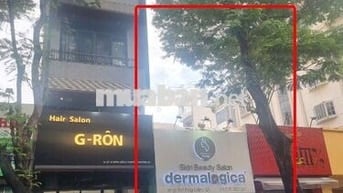Spa, tiệm tóc MT 51 Lê Thị Hồng Gấm, Q1. Dt: 5x20m, Kc: trệt 1 lầu