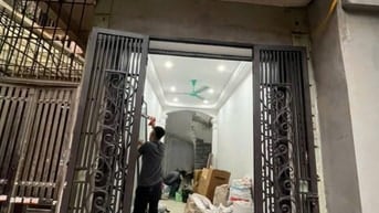 Bán nhà khu Tân Mai. Hoàng Mai, diện tích 25 m2 x4 tầng, 3 phòng ngủ, 