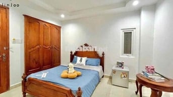 PHÒNG FULL NỘI THẤT - HẦM XE THANG MÁY - GẦN SÂN BAY