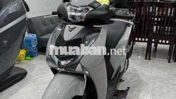 Honda SH 125i 2018 Xám xi măng Zin