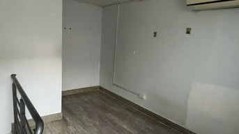 2,2 tỷ nhà 2 tầng Trần Hưng Đạo, Q5, ở liền