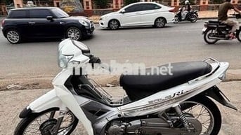Yamaha Sirius Trắng Số sàn