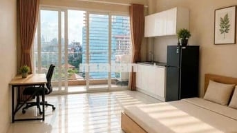 phòng ban công lớn gió thoáng + máy giặt + máy lạnh gần cầu Tham Lương