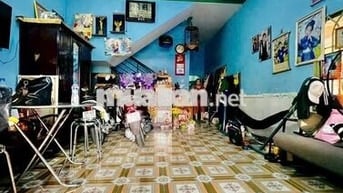Nhà nát cho khách đầu tư 44m2 SHR Giá 1 tỷ 2 Đường Phạm Thị Giây HM