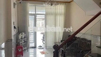 Cần bán nhà 4x12 1 trệt 2 lầu sổ hồng