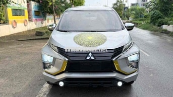Mitsubishi Xpander 2019 Số sàn 7 chỗ Bạc