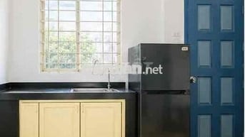 CHO NỮ THUÊ PHÒNG LẦU 3 - LÊ VĂN SỸ - Q3 - HẺM XE HƠI - 16M²