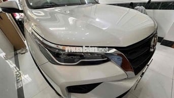 Toyota Fortuner 2.4G Số tự động 2024 Trắng
