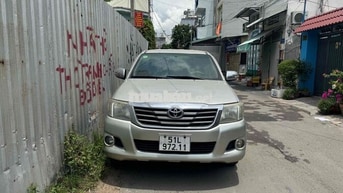 Toyota Hilux 2012 Số sàn máy dầu