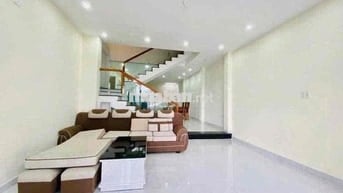 🏡🏡CHO THUÊ NHÀ 3 TẦNG 5 PHÒNG NGỦ KHU MONARCHY GẦN CẦU RỒNG