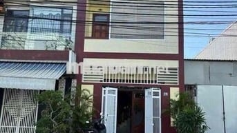 Nhà 3 tầng kiên cố. Dtxd 249 m2. đường Bầu Năng 7.