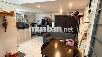 🏡 Chính chủ cần bán căn hộ , chỉ cầm xách vali vào là ở