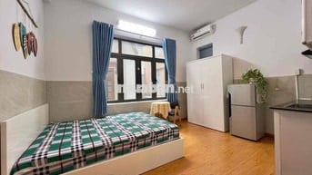 STUDIO CỬA SỔ TRỜI, FULL NỘI THẤT SÁT CẦU NGUYÊNC VĂN CỪ