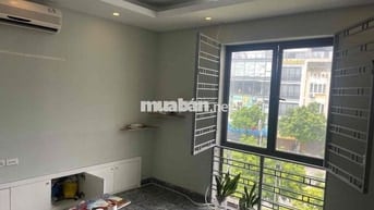 cho thuê tầng 1-2-4 mặt phố Hồng tiến