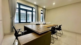 Cho thuê văn phòng Full nội thất, giá 6tr/tháng - Vạn Phúc City