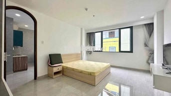 CĂN HỘ 1PN/STUDIO TÁCH BẾP FULL NỘI THẤT THANG MÁY