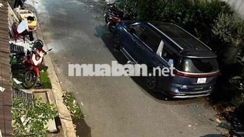 chính chủ cho thuê nguyên căn hẻm xe hơi 3pn giá 6tr500k