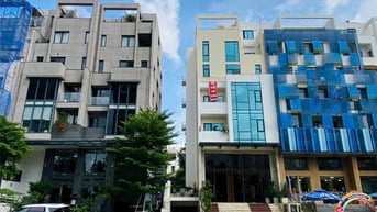 Bán tòa văn phòng Bát Nàn, 320m², hầm + 6 tầng, HĐT 210tr/th