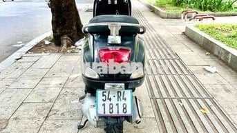 Piaggio Vespa LX150 2010 biển số Vip phong thuỷ