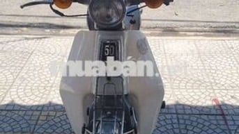Honda Cub 81 50cc Trắng, Xám
