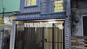 Nhà cho thuê đường Lê Đình Cẩn, Quận Bình Tân, hẻm xe hơi, đầu hẻm
