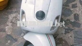 Piaggio Vespa LX 125 Trắng 125cc Nhập khẩu