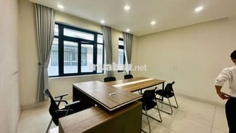 Văn phòng Vạn Phúc 20m2 sẵn nội thất, có máy lạnh, hầm xe. Giá 6 tr
