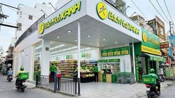 Bán nhà góc 2MT  527 CMT8 . P Hòa Hưng . TP HCM 