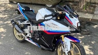 Honda CB250R Naked bike 249cc Trắng, Đỏ, Xanh