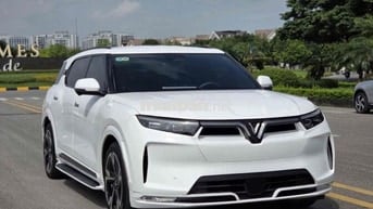 Vinfast VF9 Plus 2024 Trắng 7 chỗ 48000 km