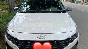 Hyundai Elantra 2022 Bản đặc biệt Trắng