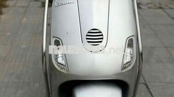 Piaggio Vespa LX 125 Cổ điển Bạc