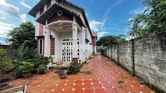 cần bán nhà biệt thự sân vườn mặt tiền nguyễn thị định