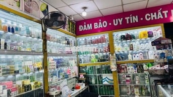 SANG NHƯỢNG CỬA HÀNG MỸ PHẨM HOẠT ĐỘNG 15 NĂM