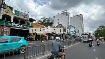Kẹt bán gấp nhà MT phạm Hùng 40m,Q8,5.5x17m,giá mềm,kinh doanh ngay