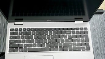 Dell 5520 i7-1185G7/Ram 16GB/256GB NVMe/15.6" FHD