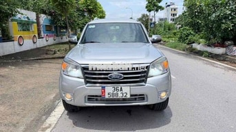 Ford Everest 2010 Tự động Bạc Da