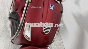 Piaggio Vespa LX125 đỏ
