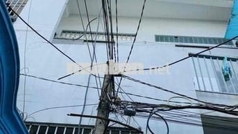 Hiện tại: 9 phòng trọ (trệt + 2 lầu). 9 phòng full thuê cố định trên 3