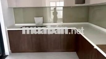 Cho thuê căn 3PN Celadon City giá chỉ 12 triệu/tháng