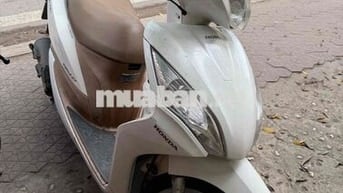 Honda Vision Trắng