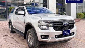 Ford Ranger XLS AT 4x2 2022 Bạc 63.900 Km