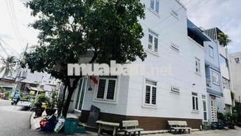 NHÀ NGÃ TƯ GA ( GÓC 2 MẶT TIỀN ) TRỆT 2 LẦU 3PN 3WC. ĐƯỜNG XE TẢI