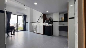 Căn Duplex Ban công Rộng 40m2 có MGR Ngay Hồng Lạc - Đồng Đen - Ni Sư
