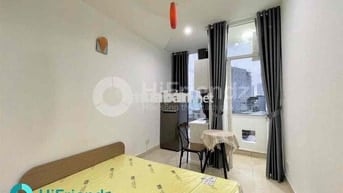 Phòng Ban công Full Nội Thất Nguyễn Khoái Q4 thuận tiện di chuyển Q1