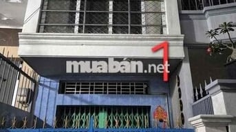 Sát mặt tiền An Bình . Quận 5 - 5pn - nở hậu L