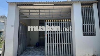 Nhà Cấp 4 - Sổ Hồng Riêng giá: 1Ty550 còn thương lượng