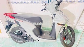 Honda Vision 2026 Thể thao màu xám xi măng