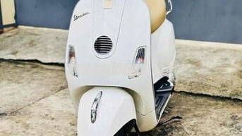 Piaggio Vespa LX 125cc 2012 Trắng