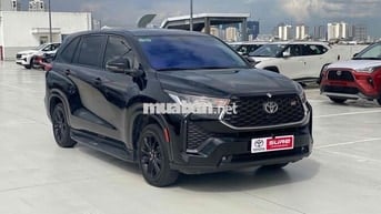 Toyota Innova Cross 2.0V 2025 Đen 49.000km